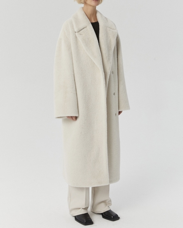 Подборка недели: шубы из искусственного меха для