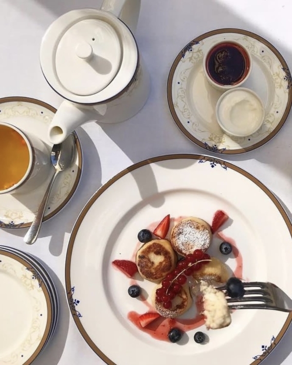 7 мест для новогоднего бранча в Москве