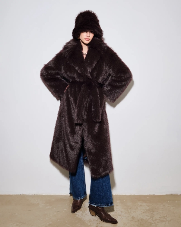 Подборка недели: шубы из искусственного меха для
