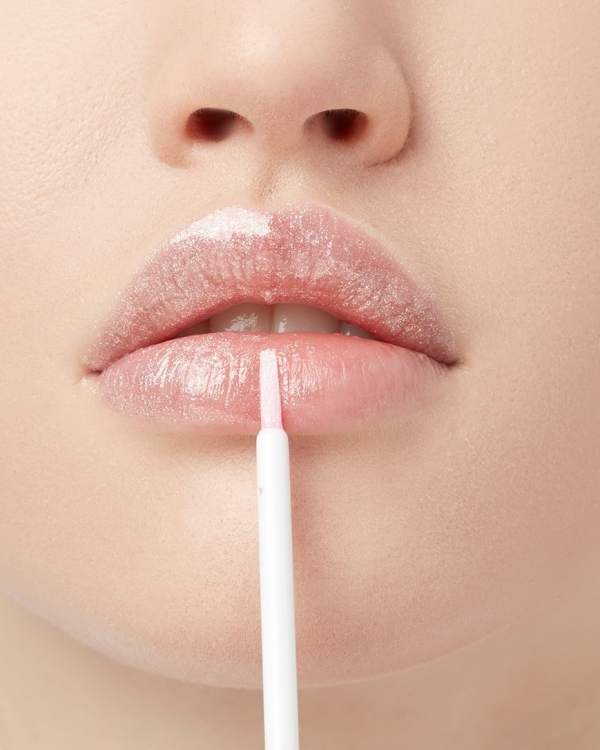 Просто блестяще: бьюти-средства для сияющего макияжа