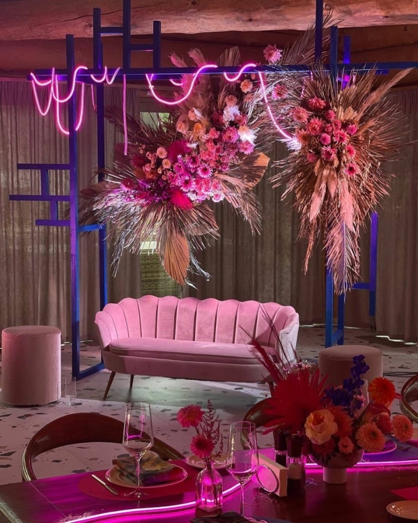 Viva Magenta — цвет 2023 года по