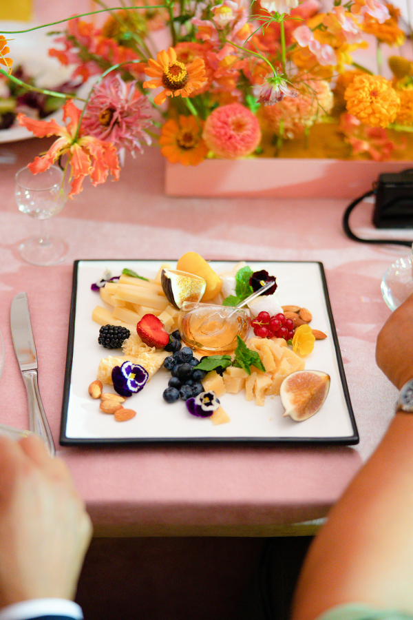 Свадьба с индийским колоритом в усадьбе Муравьевых-Апостолов