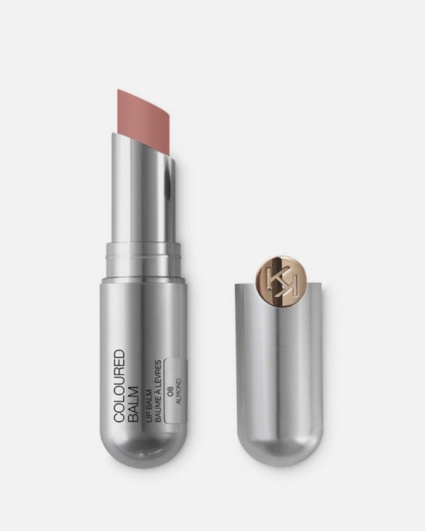 Как выбрать подходящий нюдовый оттенок помады?