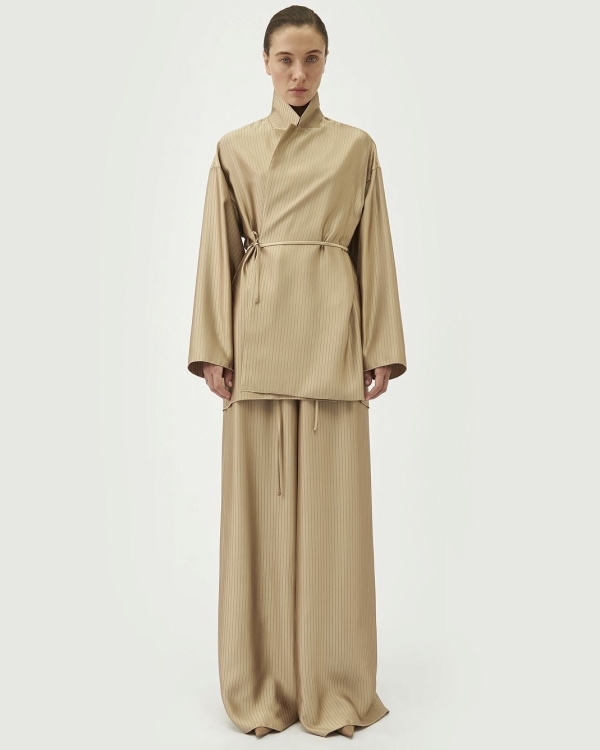 Подборка недели: пижамы, комбинации и халаты для