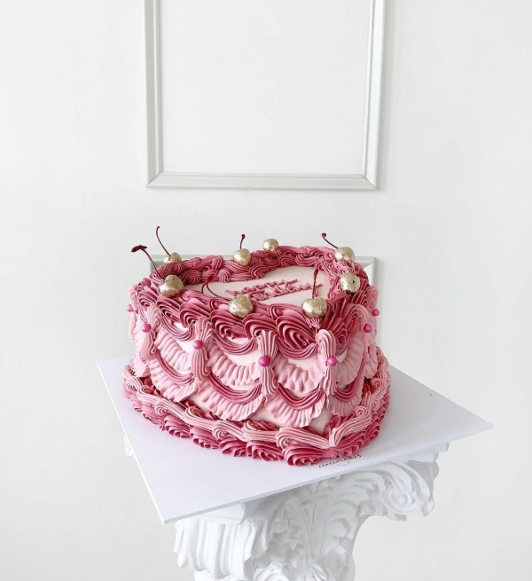 Viva Magenta — цвет 2023 года по