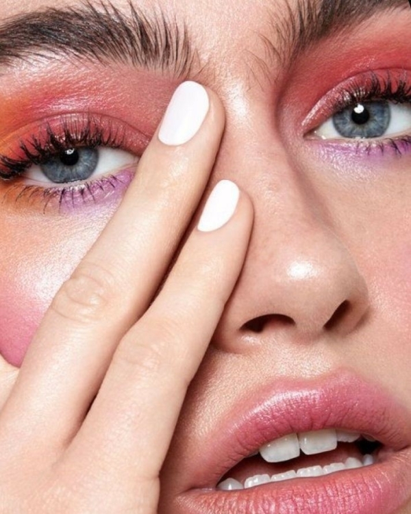 Viva Magenta — цвет 2023 года по