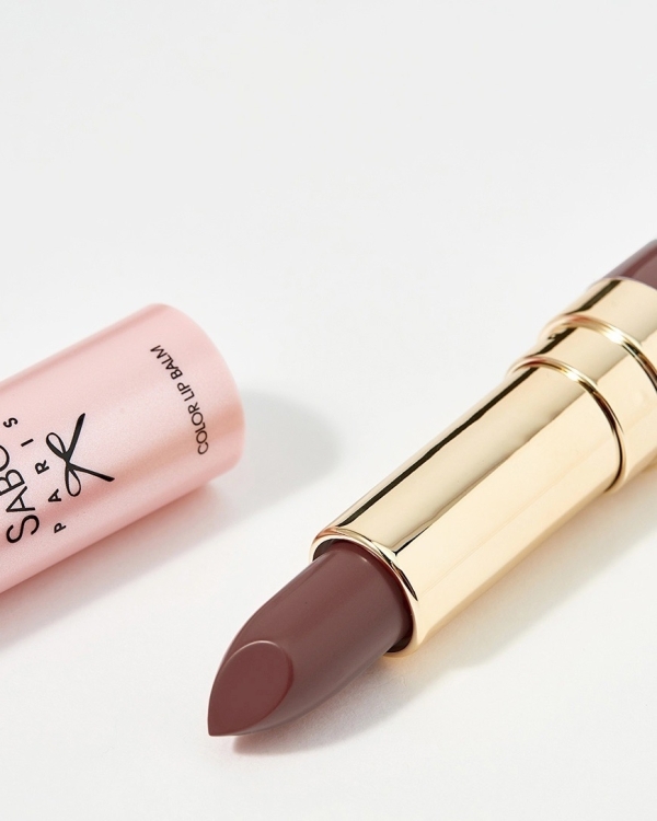 Как выбрать подходящий нюдовый оттенок помады?