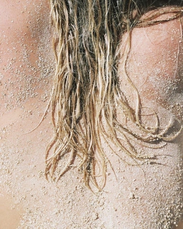 Бьюти-гороскоп на январь: когда делать стрижки, окрашивание,