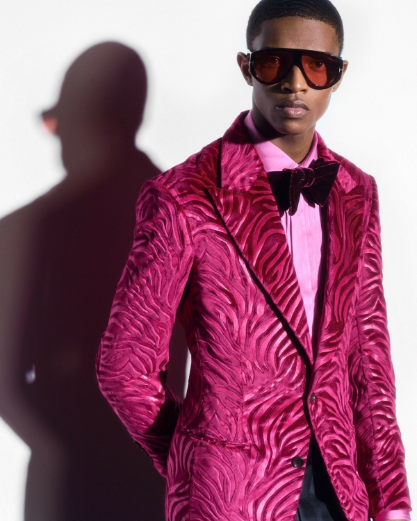 Viva Magenta — цвет 2023 года по