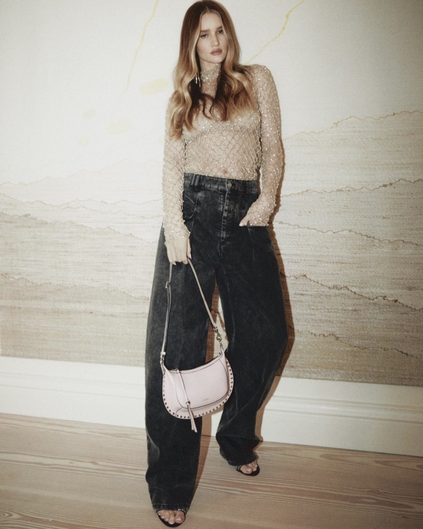 7 новогодних образов в духе Хейли Бибер,