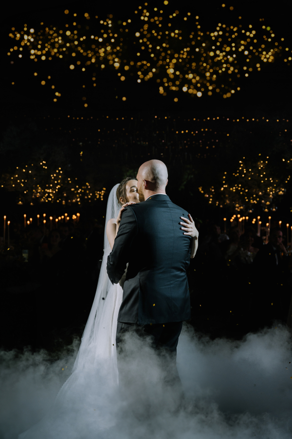 Привет, ромашки: церемония у воды, декор с