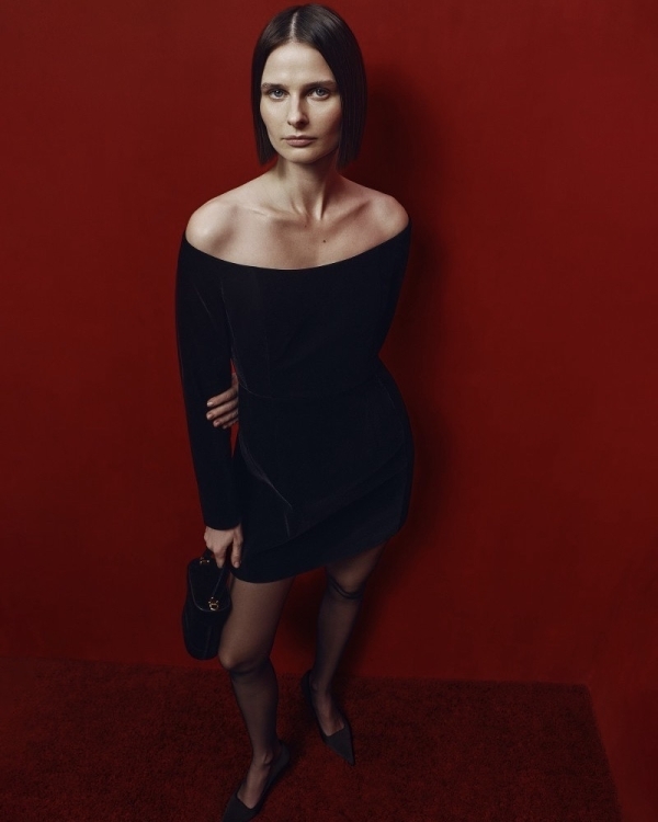 Платья-трансформеры, фантазийные детали и много блеска: что