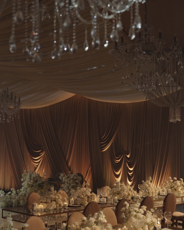 Дух современной классики, ткани в оформлении свадебного