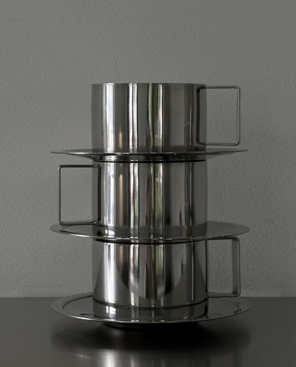 «Реальная любовь» в Bijou bar, сабраж на