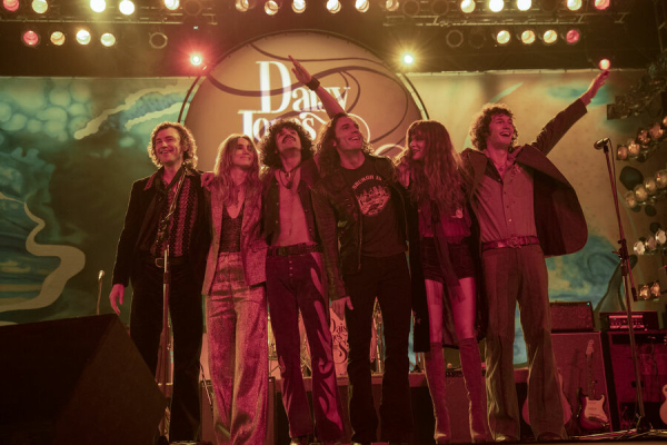 Новые мини-сериалы, на которые не жалко потратить