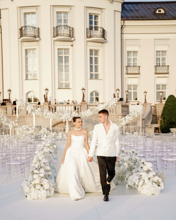 Эстетика Италии, декор из воздушных цветов и