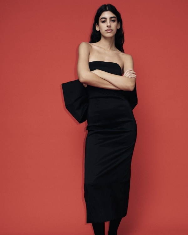 Платья-трансформеры, фантазийные детали и много блеска: что