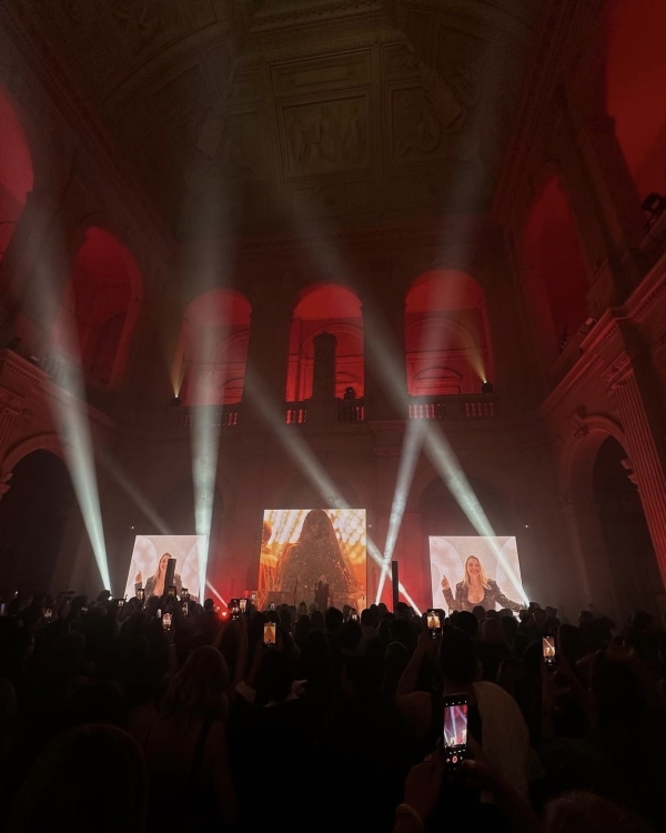 Предложение в новогоднюю ночь — да или нет?