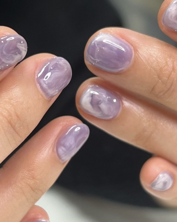 Идеи маникюра на Новый год 2024 в