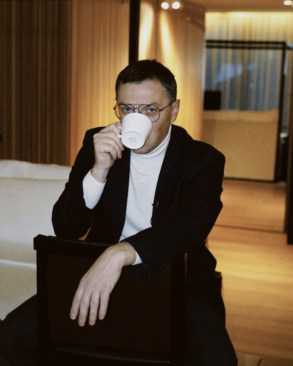 «На свадьбах не нужно создавать настроение. Оно