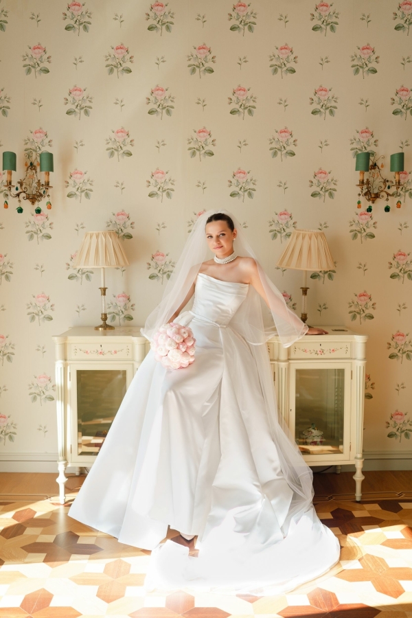 Эстетика Италии, декор из воздушных цветов и