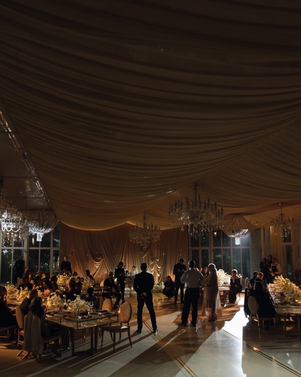 Дух современной классики, ткани в оформлении свадебного