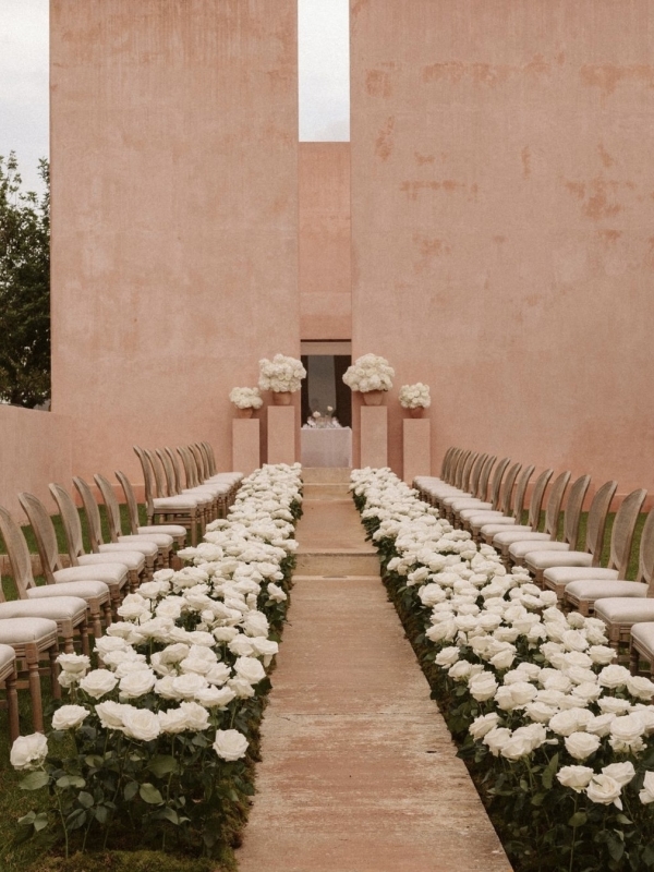 Peach Fuzz — цвет 2024 года по версии