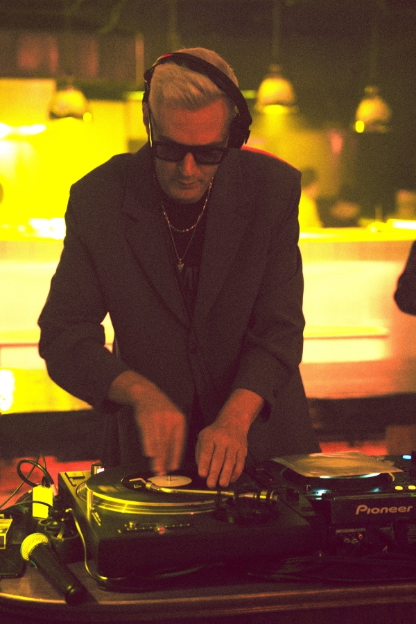 Диджеи Илья Бачурин