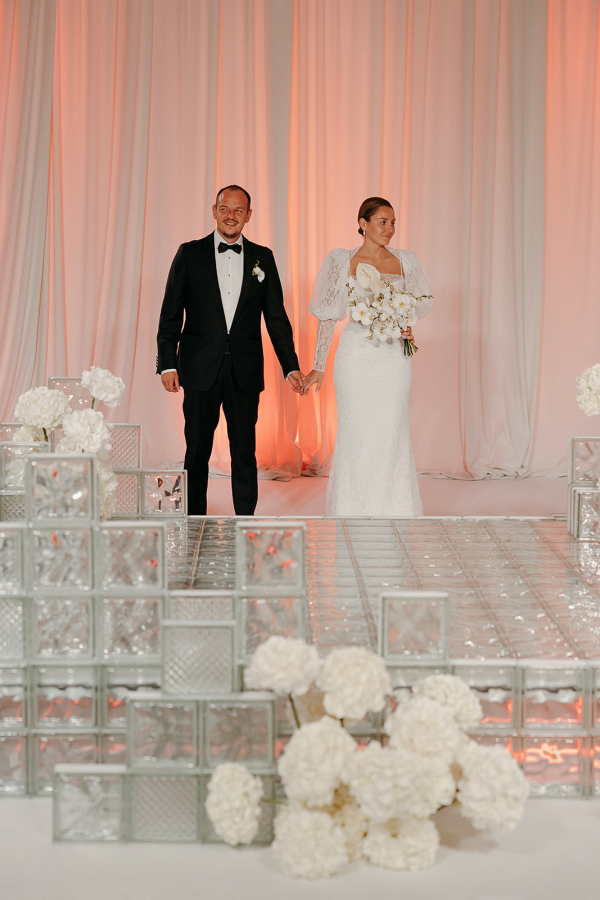 Интервью с невестой: о служебном романе, вдохновении