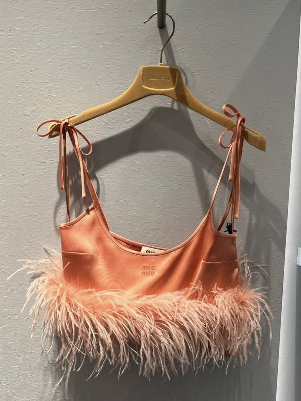 Peach Fuzz — цвет 2024 года по версии