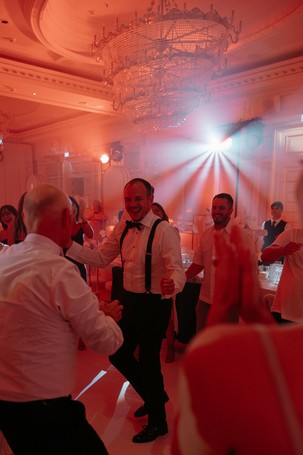 Интервью с невестой: о служебном романе, вдохновении