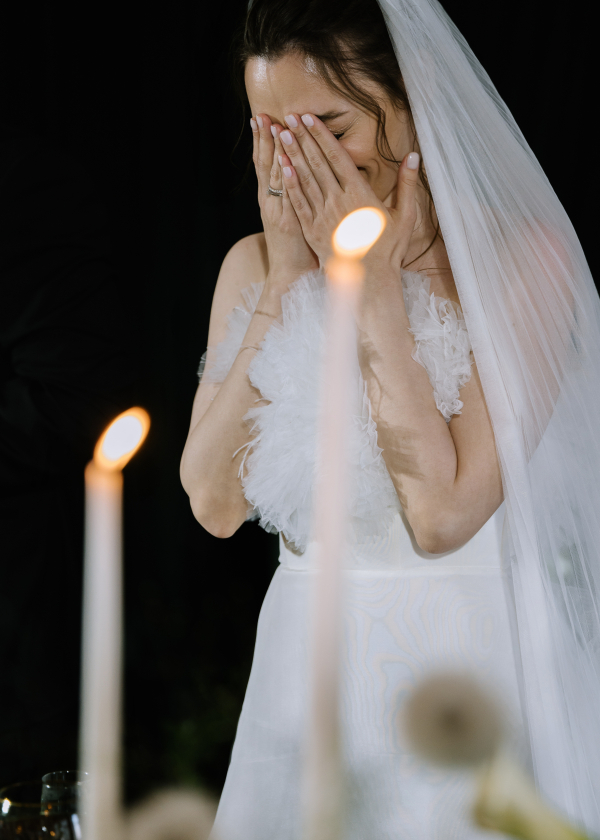 Привет, ромашки: церемония у воды, декор с