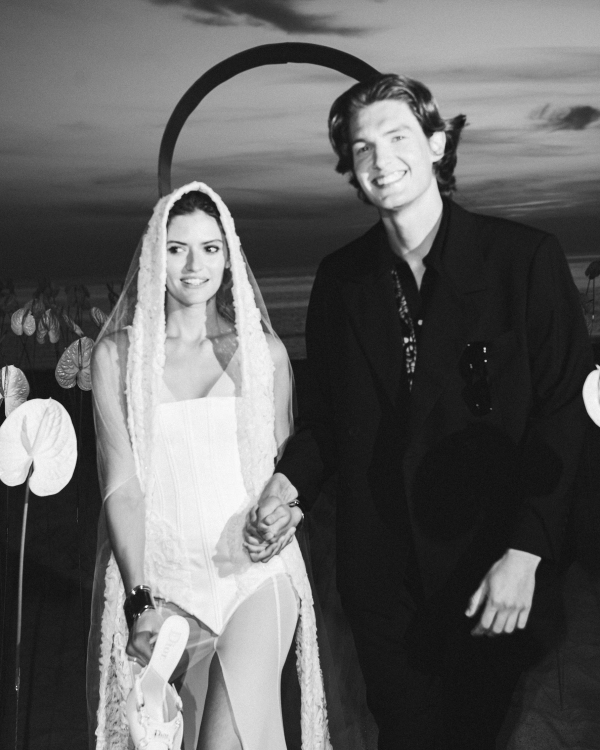 Серферский дух, морская церемония, вдохновленная пляжами Малибу,