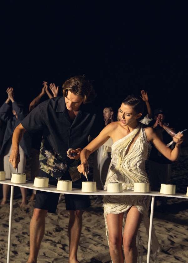 Серферский дух, морская церемония, вдохновленная пляжами Малибу,