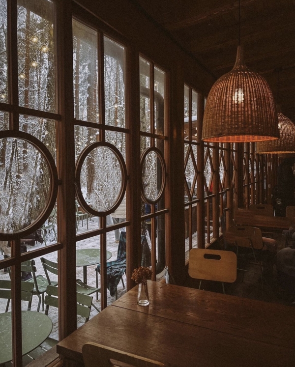 Куда пойти на первое свидание зимой?