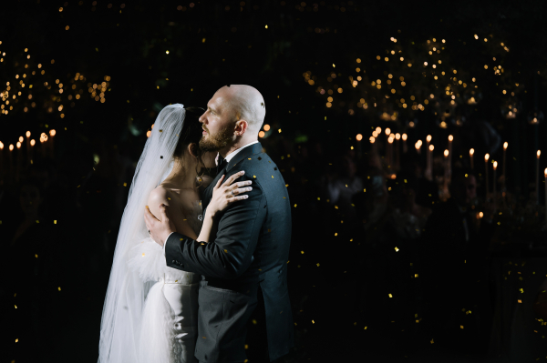 Привет, ромашки: церемония у воды, декор с