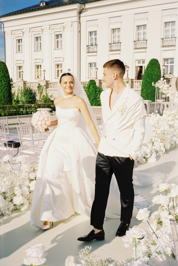 Эстетика Италии, декор из воздушных цветов и