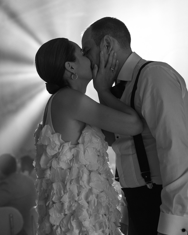 Интервью с невестой: о служебном романе, вдохновении