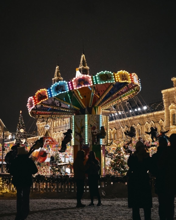 Гуляют все! Гид по новогодним ярмаркам 2024-2025