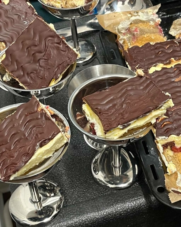 Mocha Mousse — цвет 2025 года по