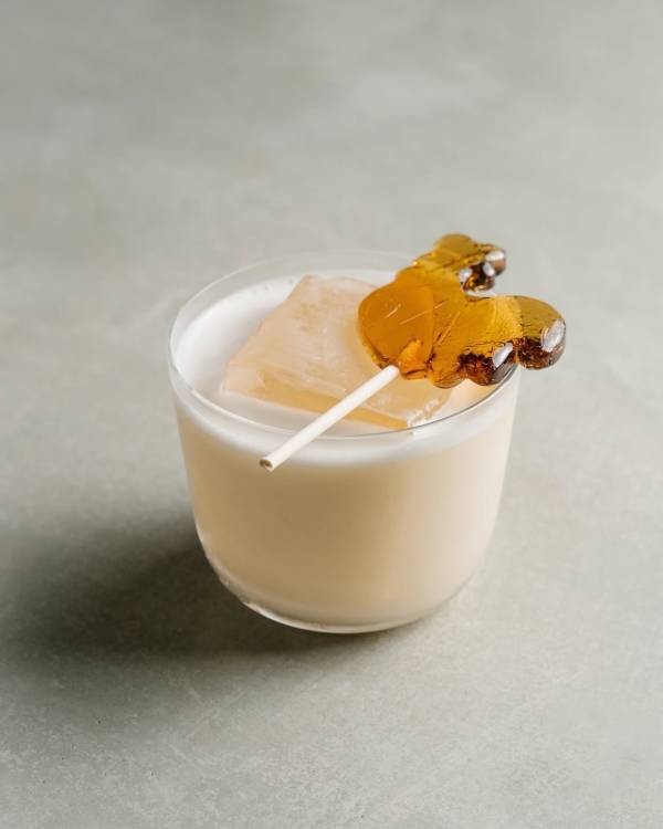 Праздничное лото в «Переделкине», Guilty pleasure в