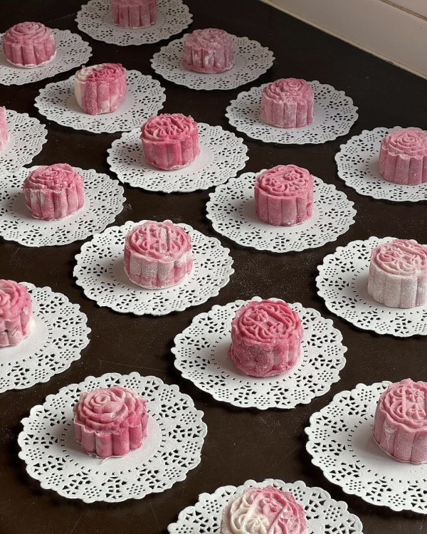 Встретим 2025 сладко! Показываем десерты, которые украсят