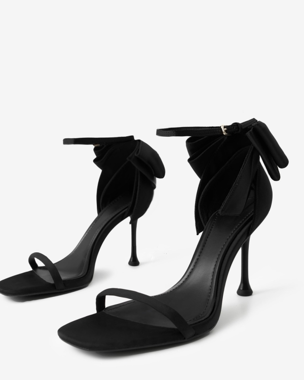 Шик и блеск! Выбираем нарядные туфли для