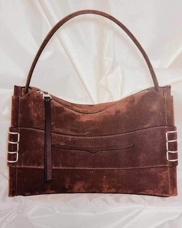 Mocha Mousse — цвет 2025 года по