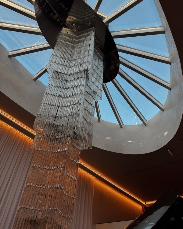 Праздничное лото в «Переделкине», Guilty pleasure в