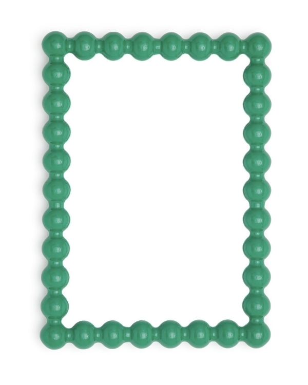 Цвет Нового года 2025 — зеленый. Выбираем декор