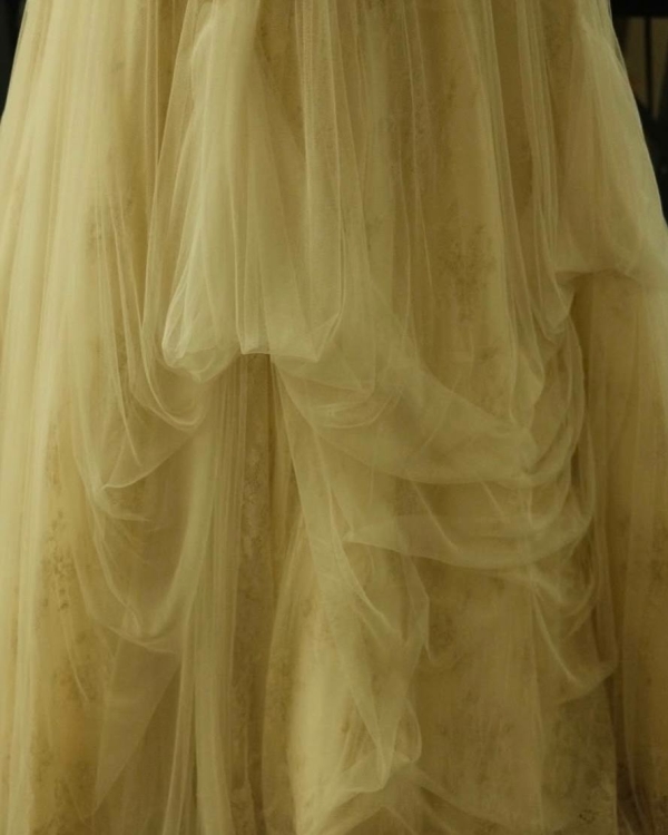 Рассматриваем свадебное платье Ланы Дель Рей. Впервые