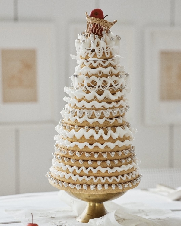 Встретим 2025 сладко! Показываем десерты, которые украсят