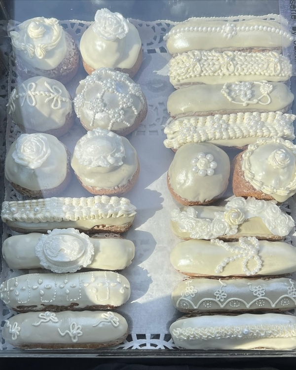 Встретим 2025 сладко! Показываем десерты, которые украсят