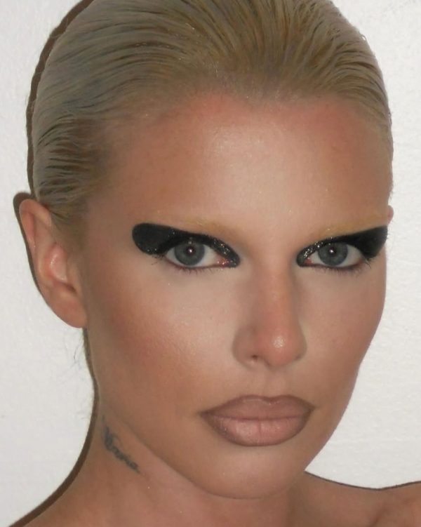 Подводим итоги (или глаза?). Какой макияж сделать